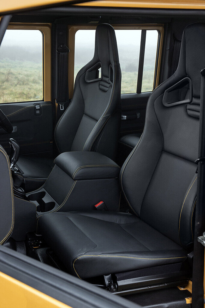 LAND ROVER DEFENDER WORKS V8 TROPHY