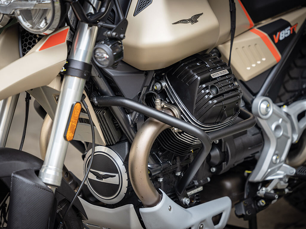 moto guzzi v85tt travel