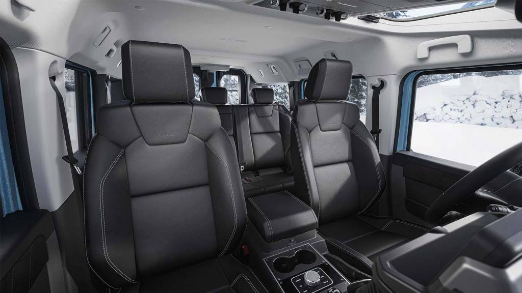 grenadier fieldmaster interior
