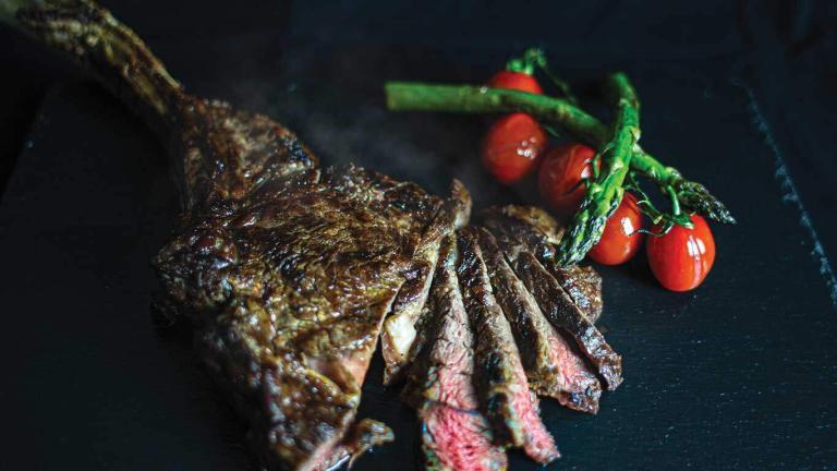 tomahawk steak
