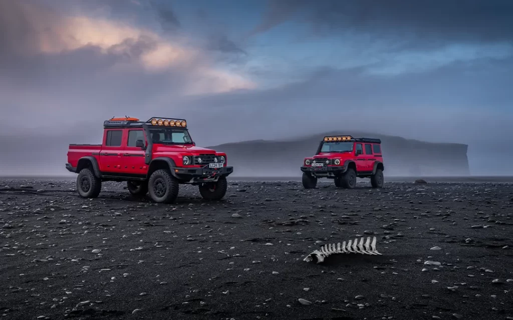 Ineos Grenadier und Quartermaster auf isländischem Terrain.