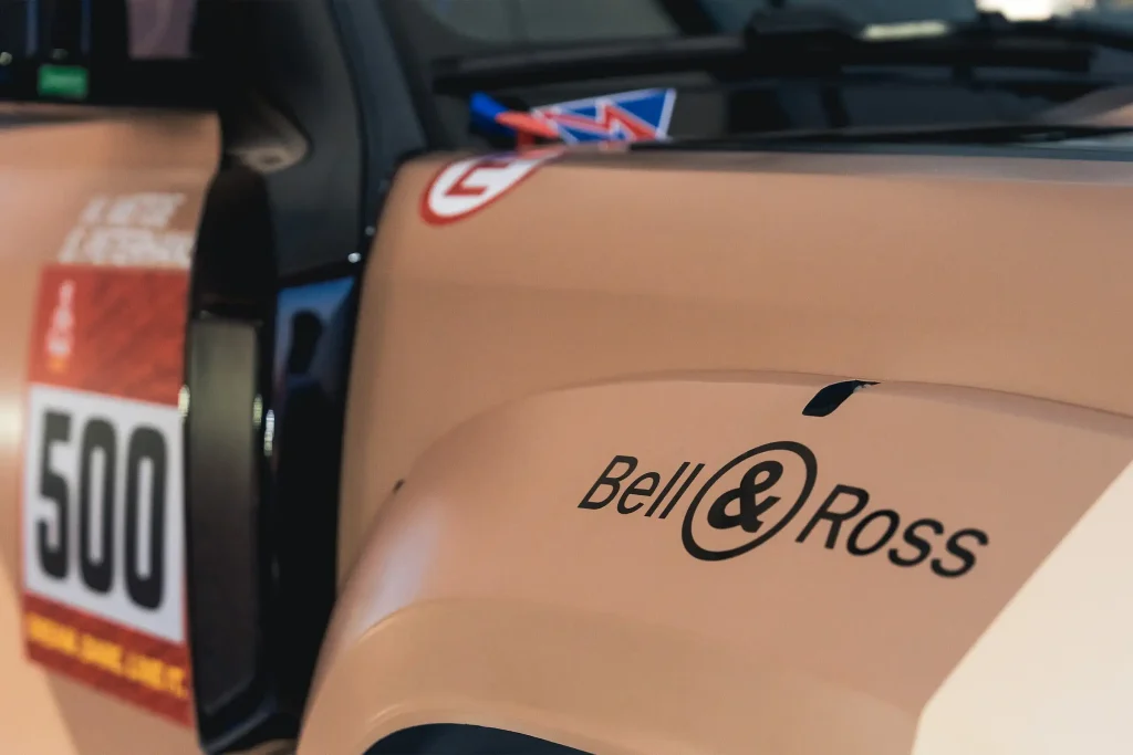 defender dakar sponsor logo bell & ross