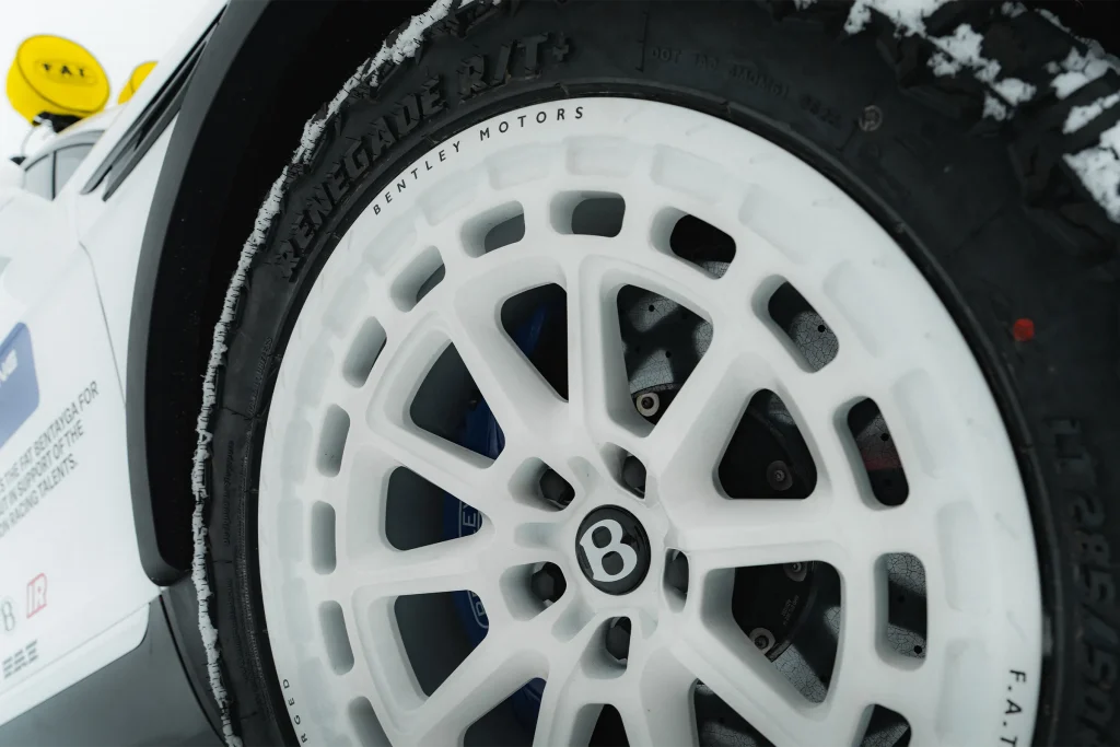 bentley bentayga wheel